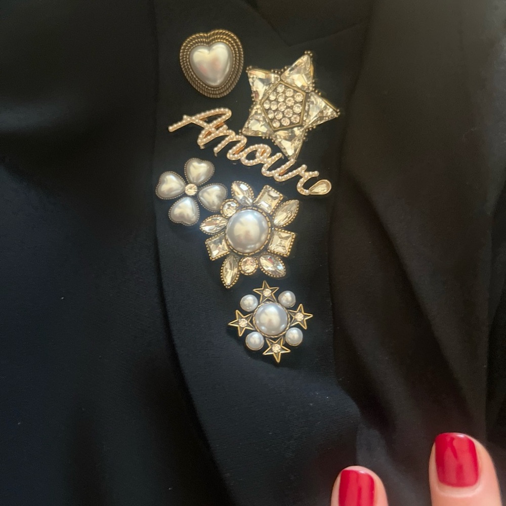 Cinq à Sept Black Blazer with Pearl and Crystal beads 4 - Picture 7 of 10